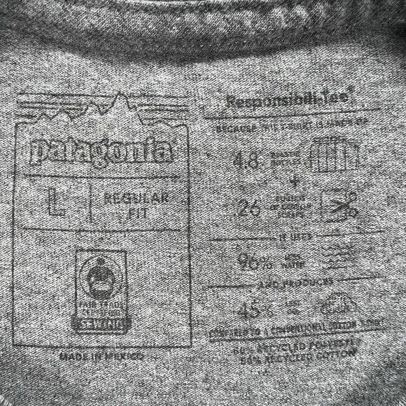 Patagonia Shirt Mens L Gray P-6 Logo Responsibili-Tee Regular Fit Hiking Outdoor - Picture 4 of 6